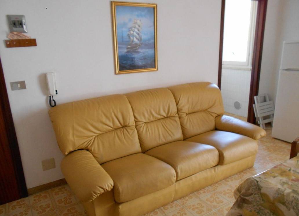 Appartamento in affitto a Cesenatico, 2 locali, prezzo € 550 | CambioCasa.it
