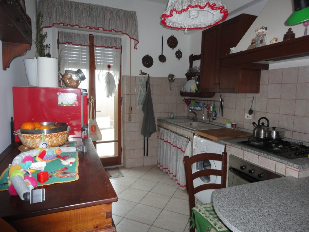 Appartamento in vendita a Falconara Marittima, 4 locali, prezzo € 140.000 | PortaleAgenzieImmobiliari.it