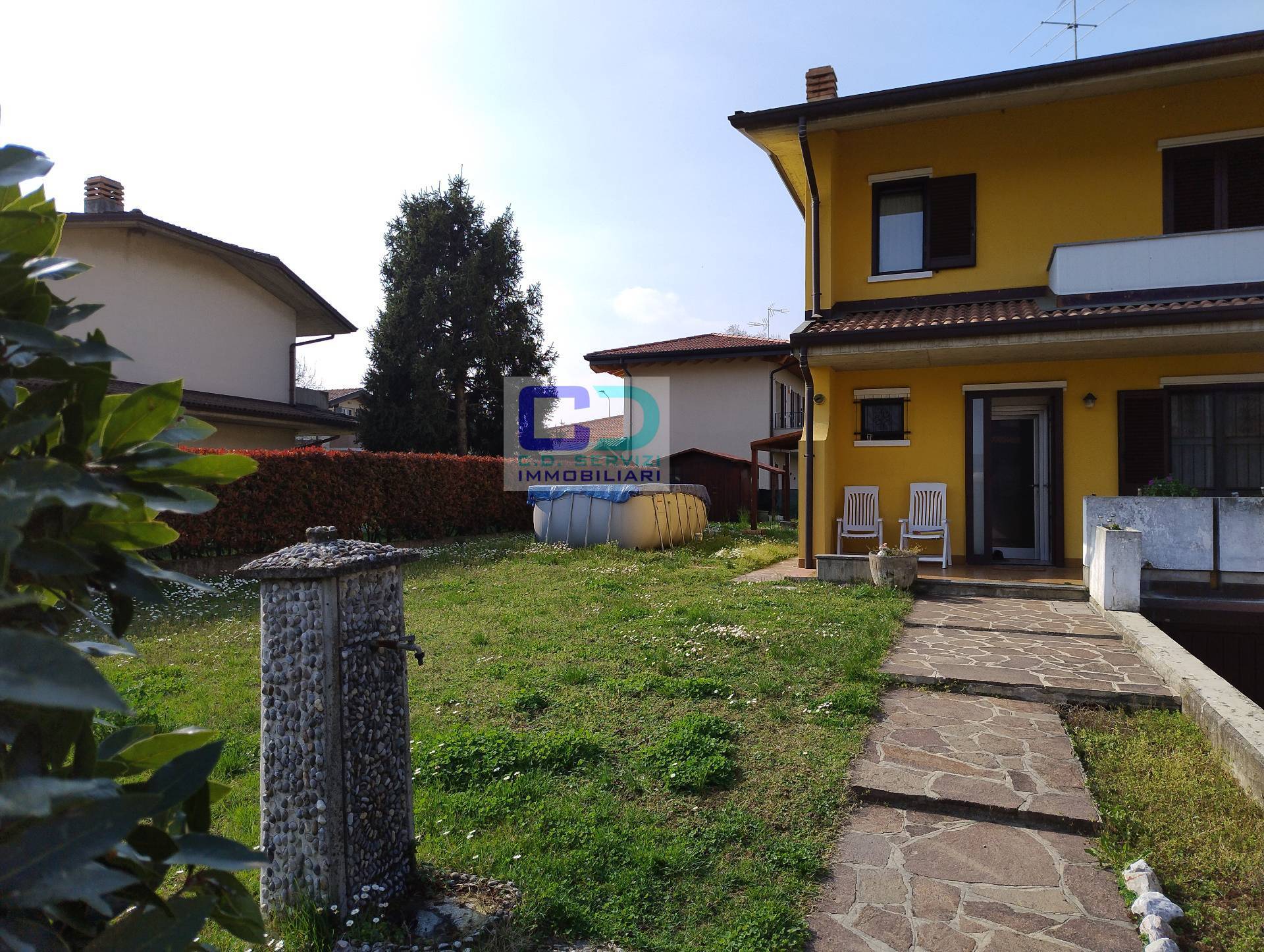 Villa a Schiera in vendita a Cassano d'Adda, 4 locali, zona Località: GroppellodAdda, prezzo € 250.000 | PortaleAgenzieImmobiliari.it