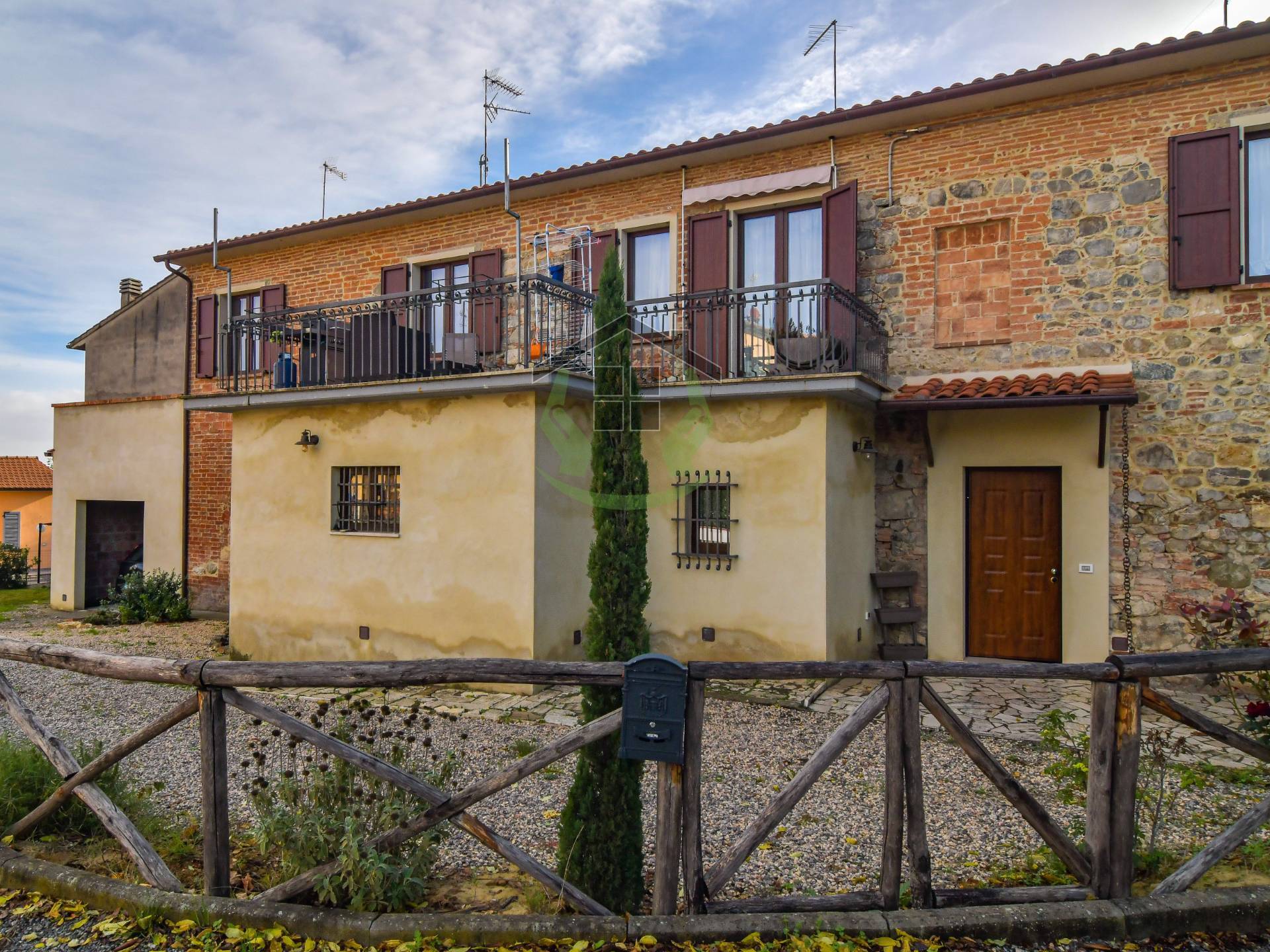 Rustico / Casale in vendita a Montepulciano, 4 locali, zona Località: Abbadia, prezzo € 370.000 | PortaleAgenzieImmobiliari.it