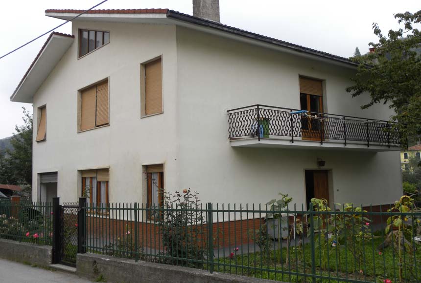 Villa in vendita a Osiglia, 8 locali, prezzo € 150.000 | PortaleAgenzieImmobiliari.it