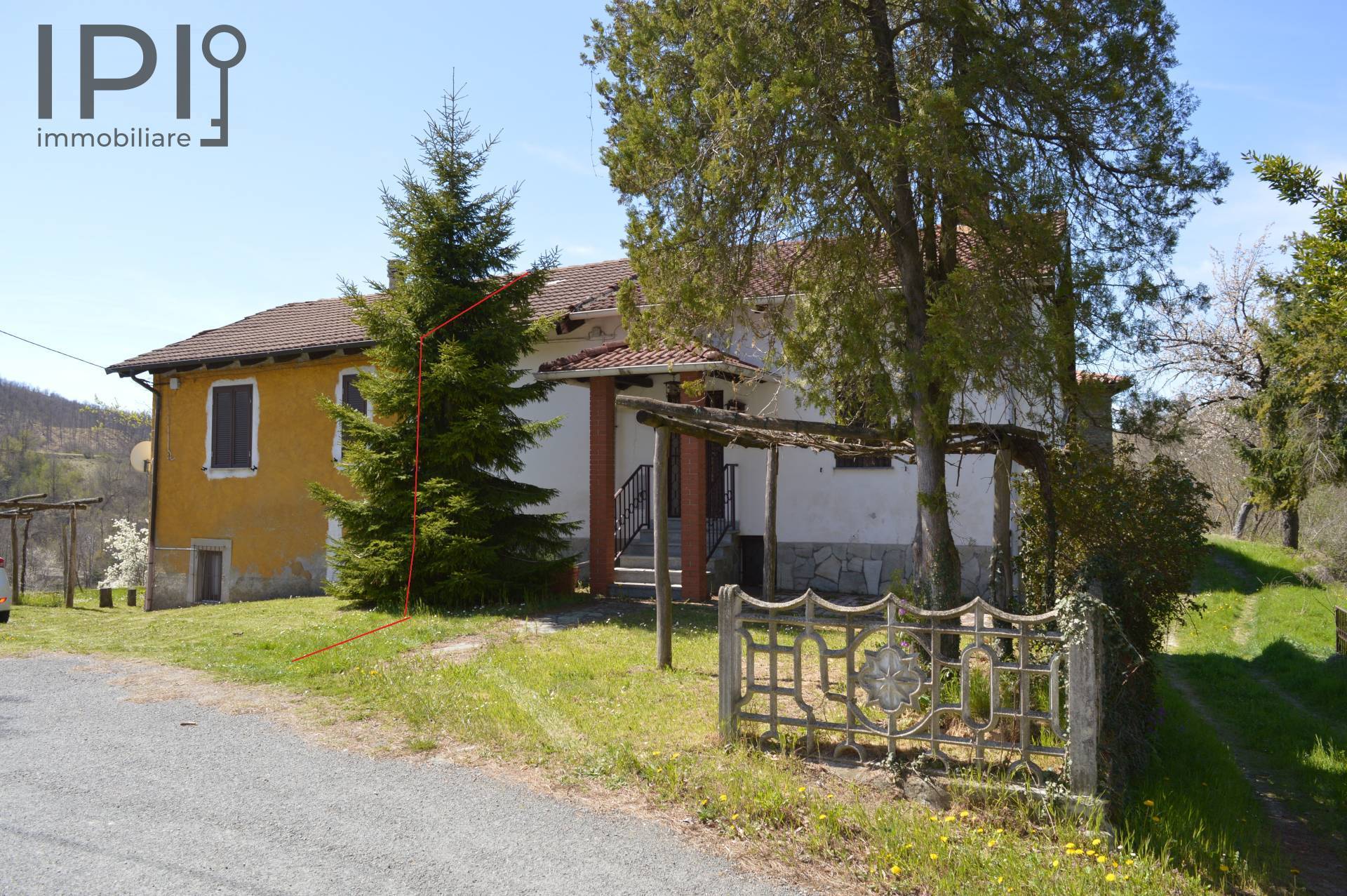 Rustico / Casale in vendita a Spigno Monferrato, 12 locali, prezzo € 110.000 | PortaleAgenzieImmobiliari.it