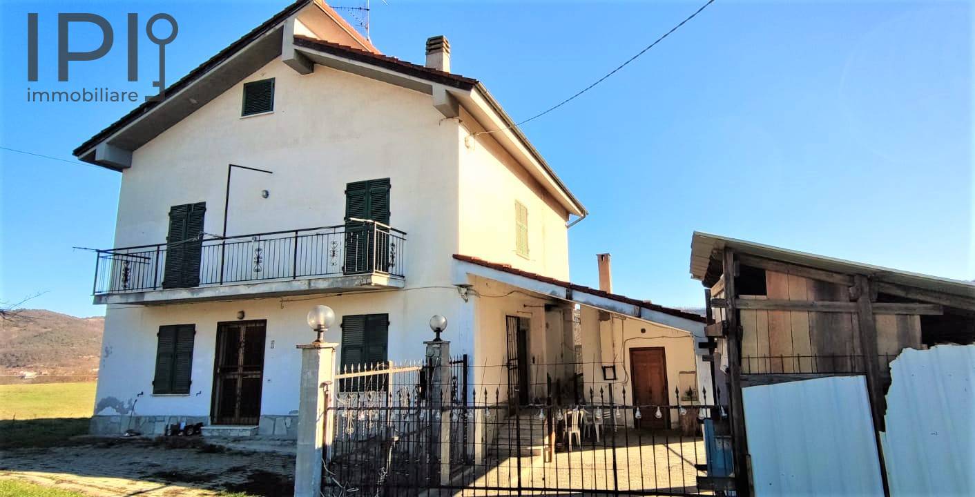 Villa in vendita a Merana, 6 locali, zona heia, prezzo € 85.000 | PortaleAgenzieImmobiliari.it