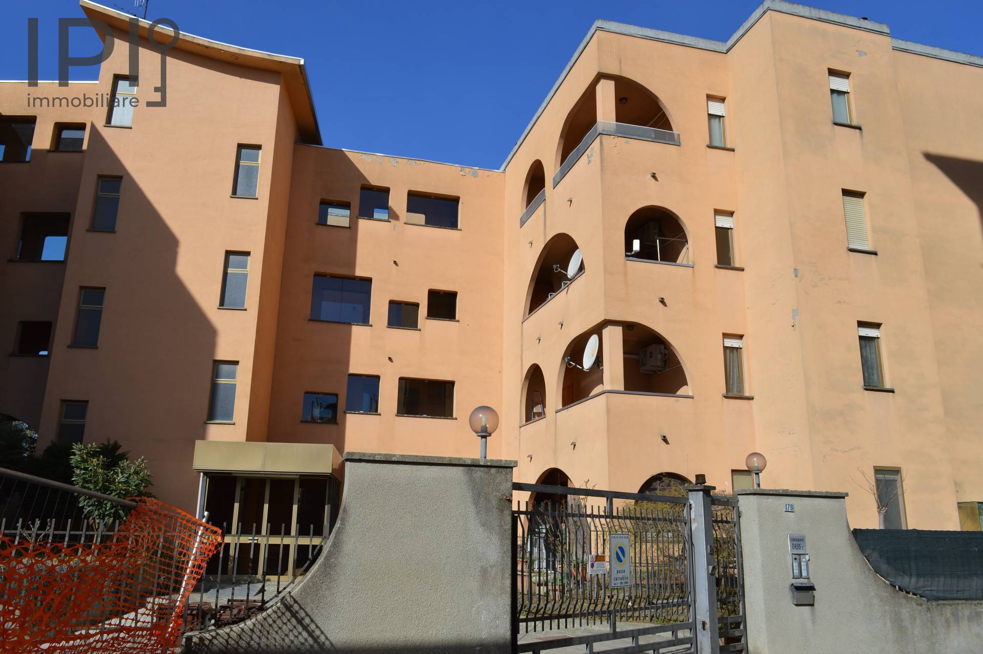Appartamento in vendita a Acqui Terme, 4 locali, prezzo € 85.000 | PortaleAgenzieImmobiliari.it