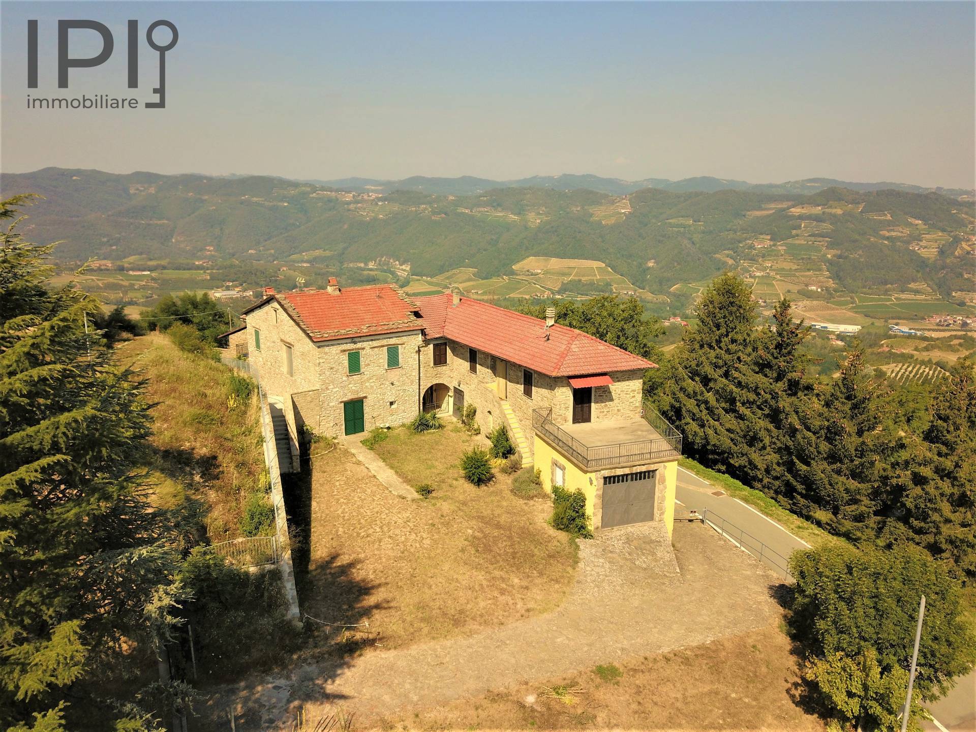 Villa in vendita a Vesime, 18 locali, prezzo € 320.000 | PortaleAgenzieImmobiliari.it