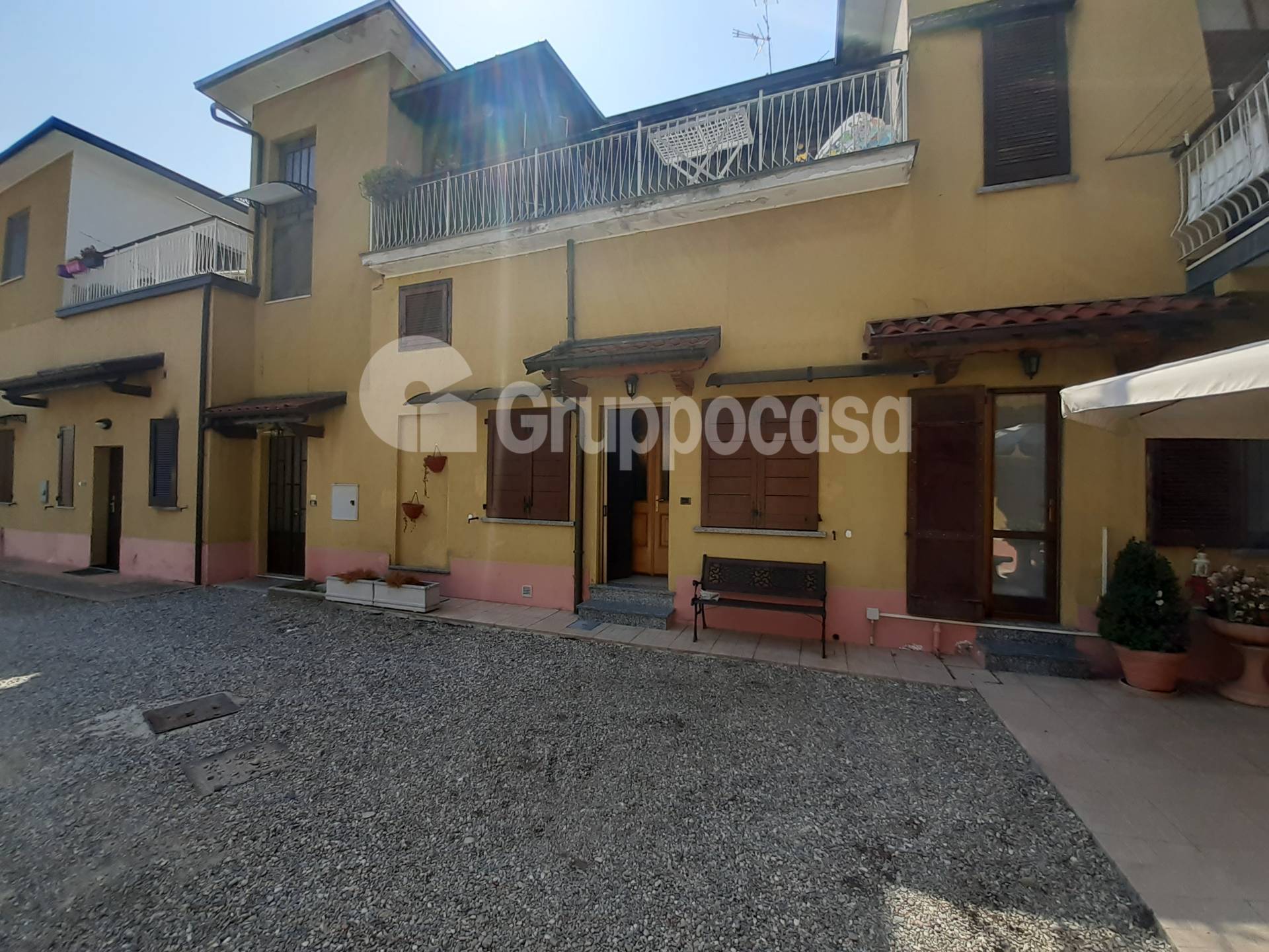 Appartamento in vendita a Robecco sul Naviglio, 3 locali, prezzo € 141.000 | PortaleAgenzieImmobiliari.it