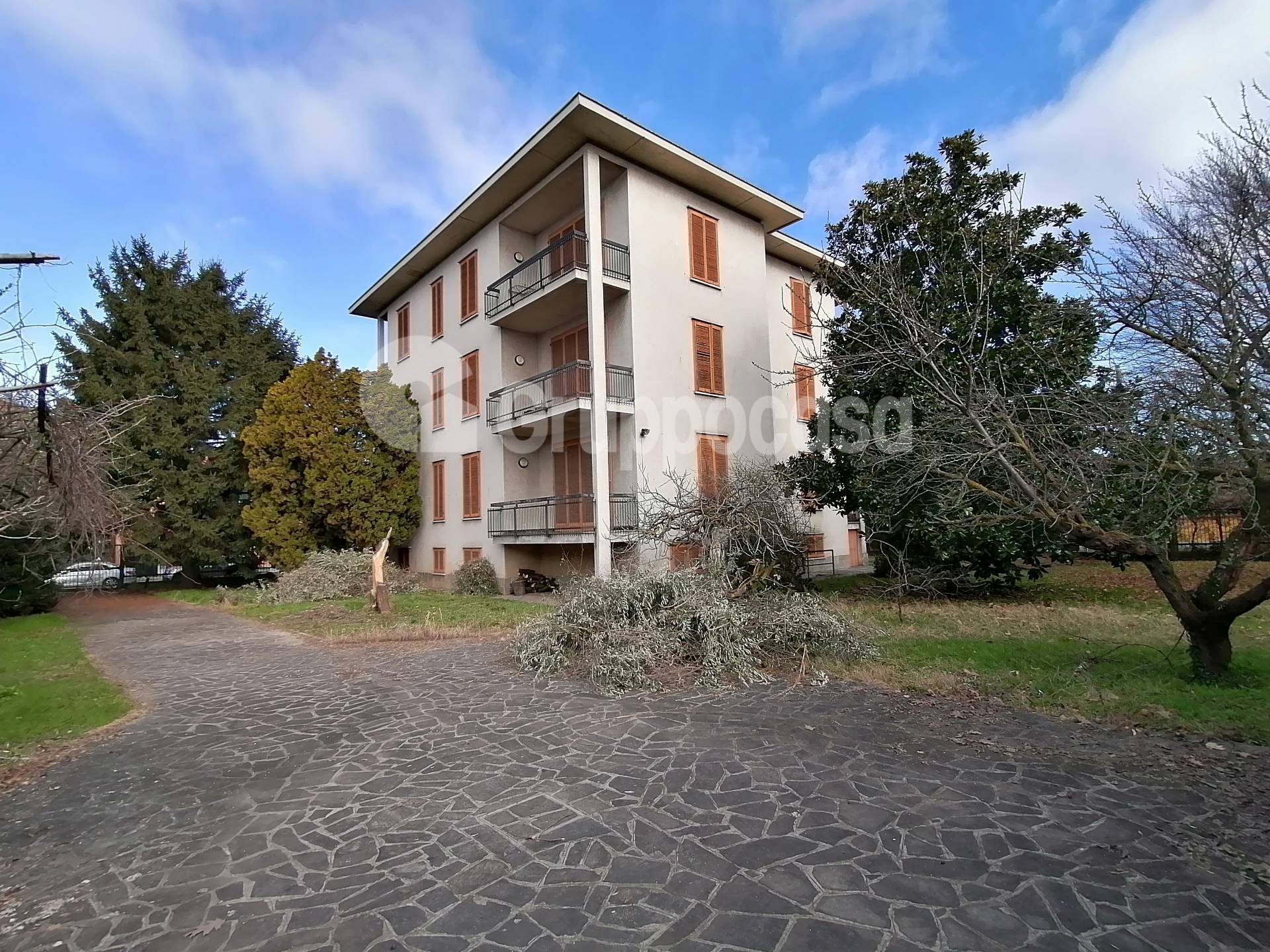 Villa in vendita a Marcallo con Casone, 12 locali, prezzo € 800.000 | PortaleAgenzieImmobiliari.it