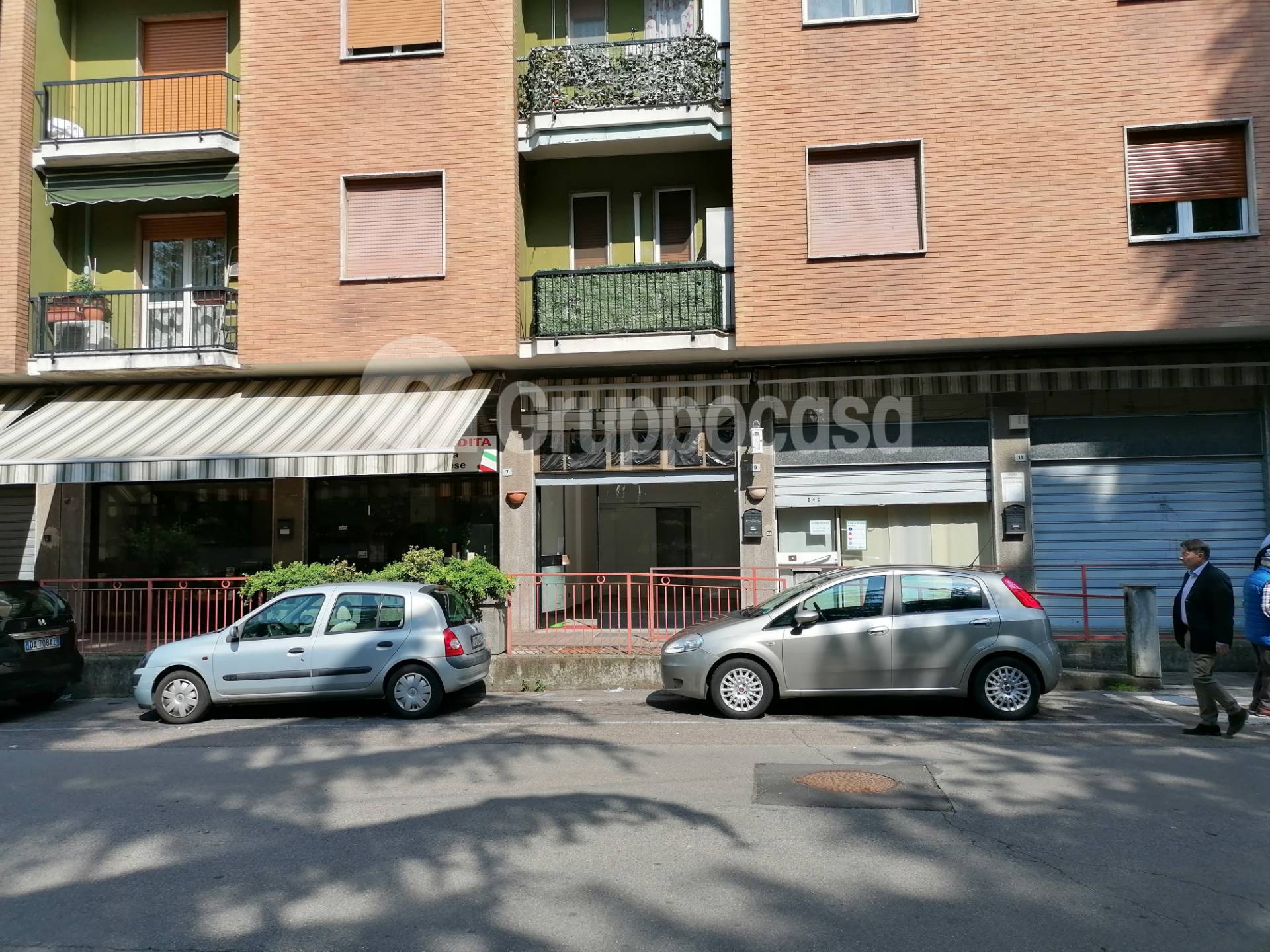Negozio / Locale in affitto a Magenta, 9999 locali, prezzo € 700 | PortaleAgenzieImmobiliari.it