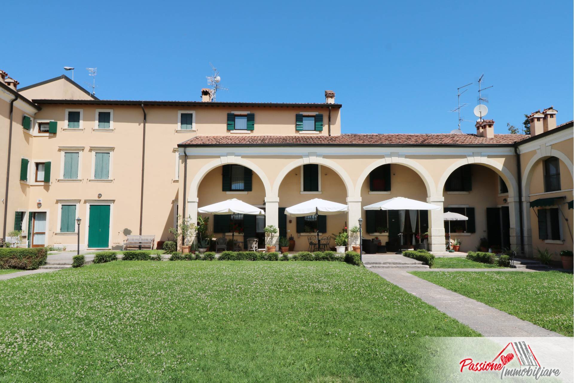 Villa a Schiera in vendita a San Pietro in Cariano, 6 locali, zona monte, prezzo € 497.000 | PortaleAgenzieImmobiliari.it