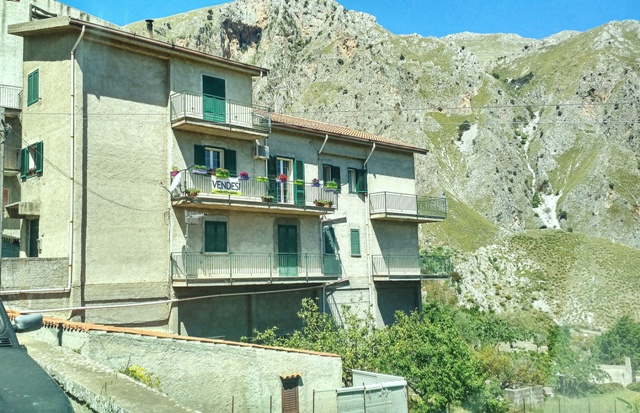 Appartamento in vendita a Isnello, 6 locali, prezzo € 160.000 | CambioCasa.it