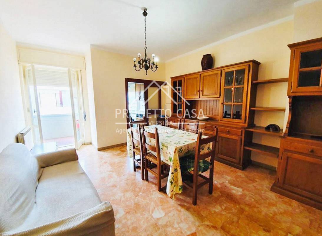 Appartamento in vendita a Camaiore, 5 locali, zona Località: LidodiCamaiore, prezzo € 310.000 | PortaleAgenzieImmobiliari.it