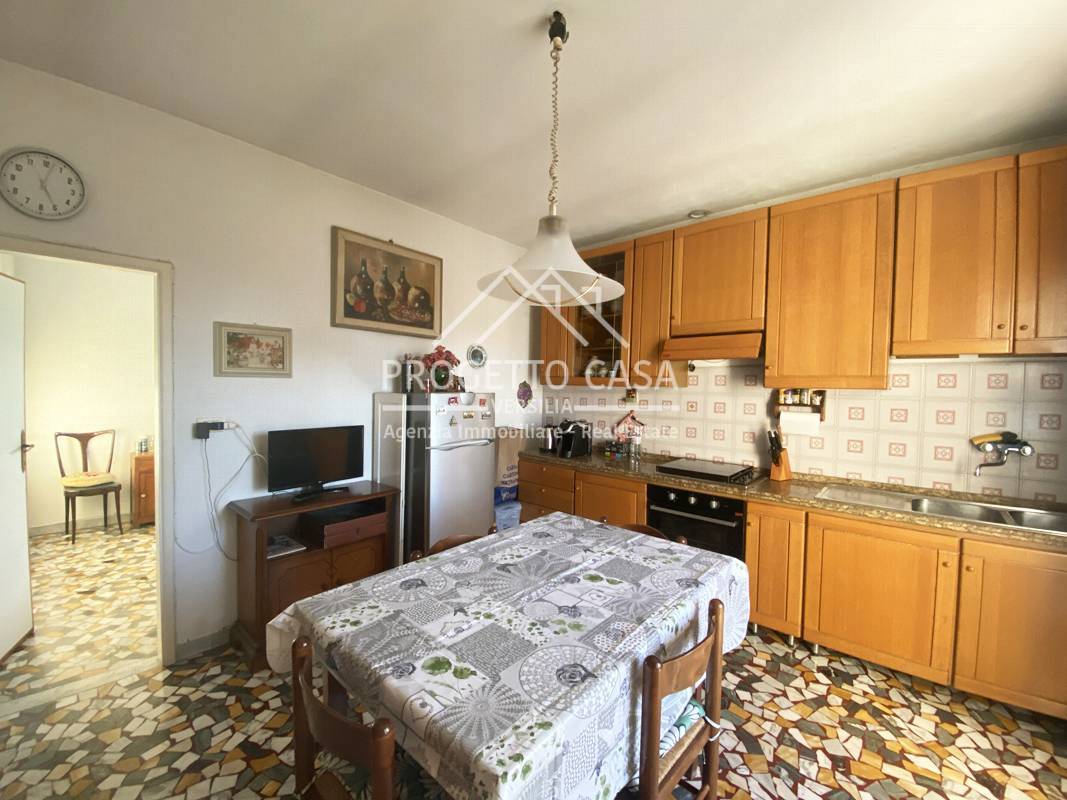 Appartamento in vendita a Pietrasanta, 4 locali, zona Località: MarinadiPietrasanta, prezzo € 345.000 | PortaleAgenzieImmobiliari.it