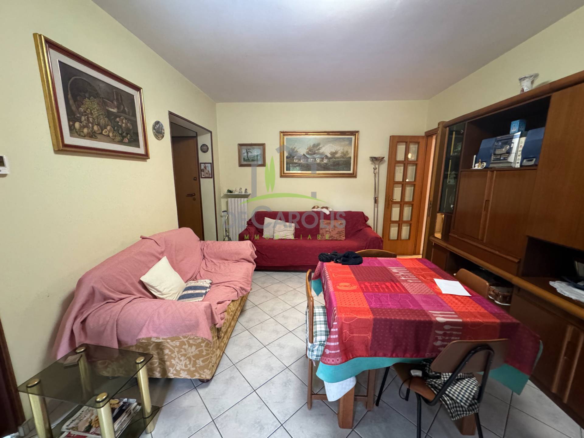 Appartamento in vendita a Ascoli Piceno, 6 locali, zona Località: BorgoSolest?, prezzo € 95.000 | PortaleAgenzieImmobiliari.it