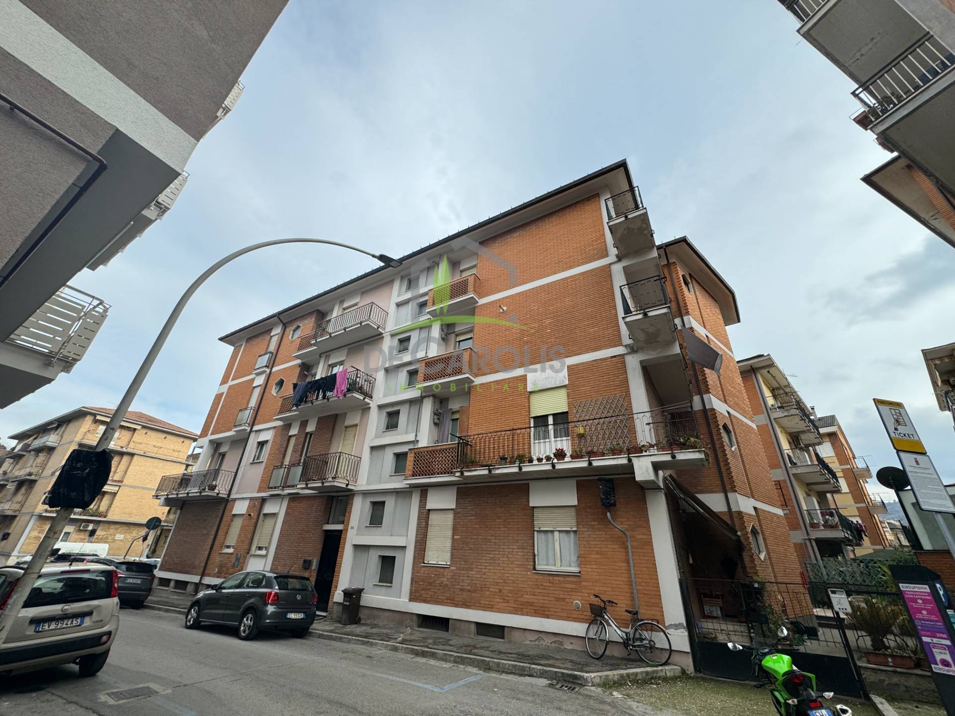 Appartamento in vendita a Ascoli Piceno, 5 locali, zona Località: CampoParignano, prezzo € 90.000 | PortaleAgenzieImmobiliari.it