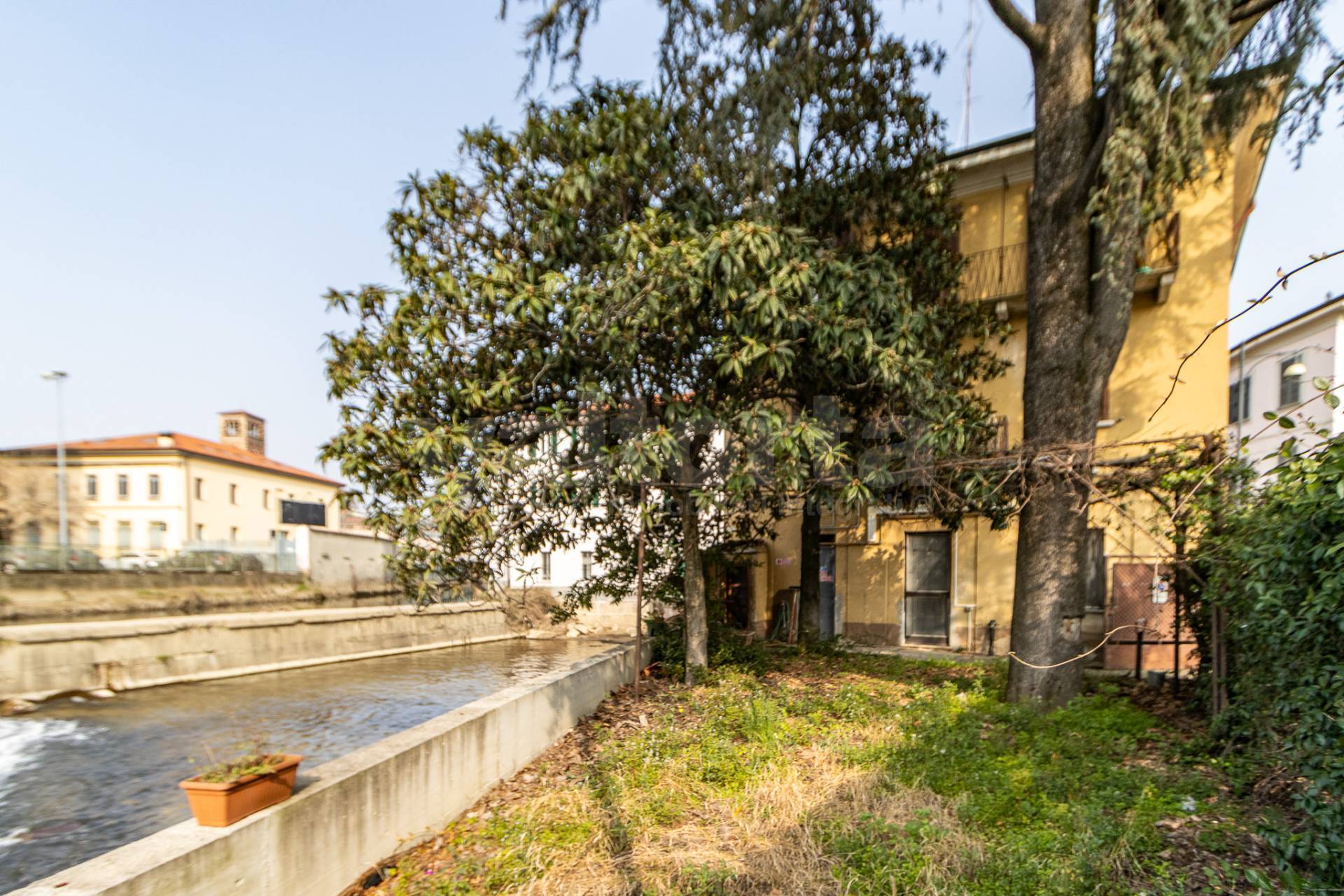 Villa in vendita a Monza, 14 locali, zona Località: Centrostorico, prezzo € 1.260.000 | PortaleAgenzieImmobiliari.it