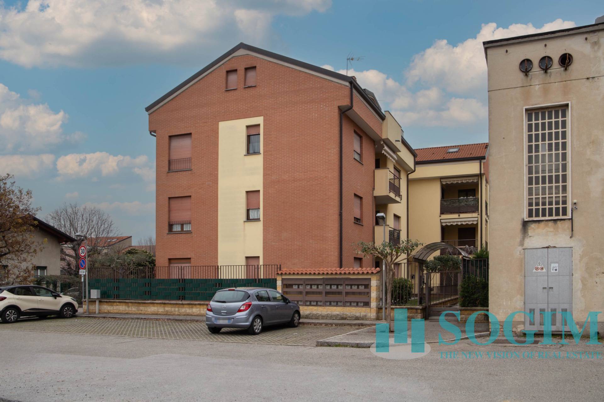 Appartamento in vendita a Carugo, 2 locali, prezzo € 158.000 | PortaleAgenzieImmobiliari.it