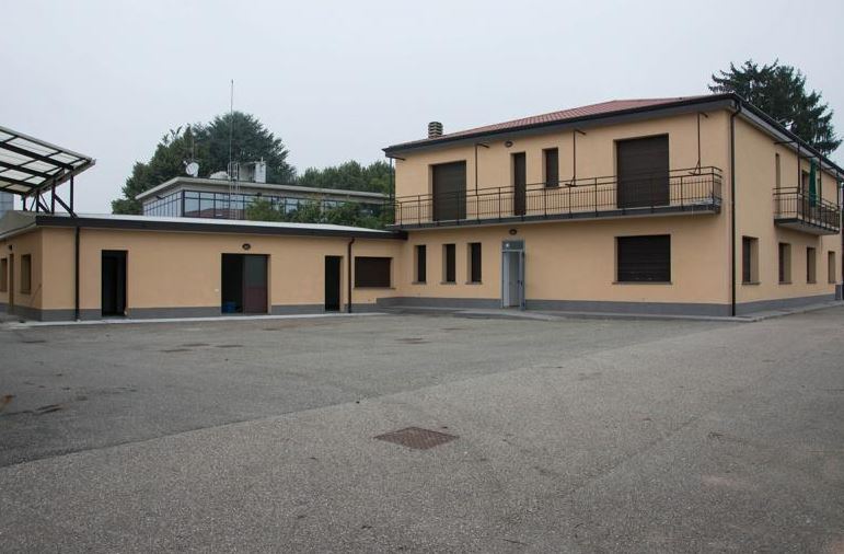 Capannone in affitto a Arluno, 9999 locali, prezzo € 10.000 | PortaleAgenzieImmobiliari.it