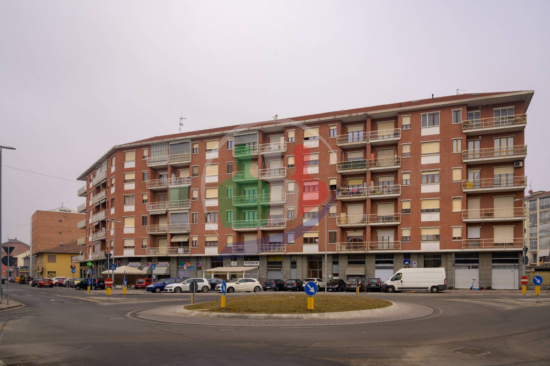 Appartamento in vendita a Moncalieri, 4 locali, zona Località: SanPietro, prezzo € 160.000 | PortaleAgenzieImmobiliari.it
