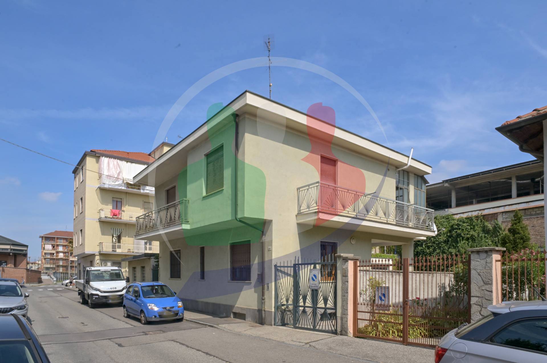Villa Bifamiliare in vendita a Nichelino, 7 locali, prezzo € 330.000 | PortaleAgenzieImmobiliari.it