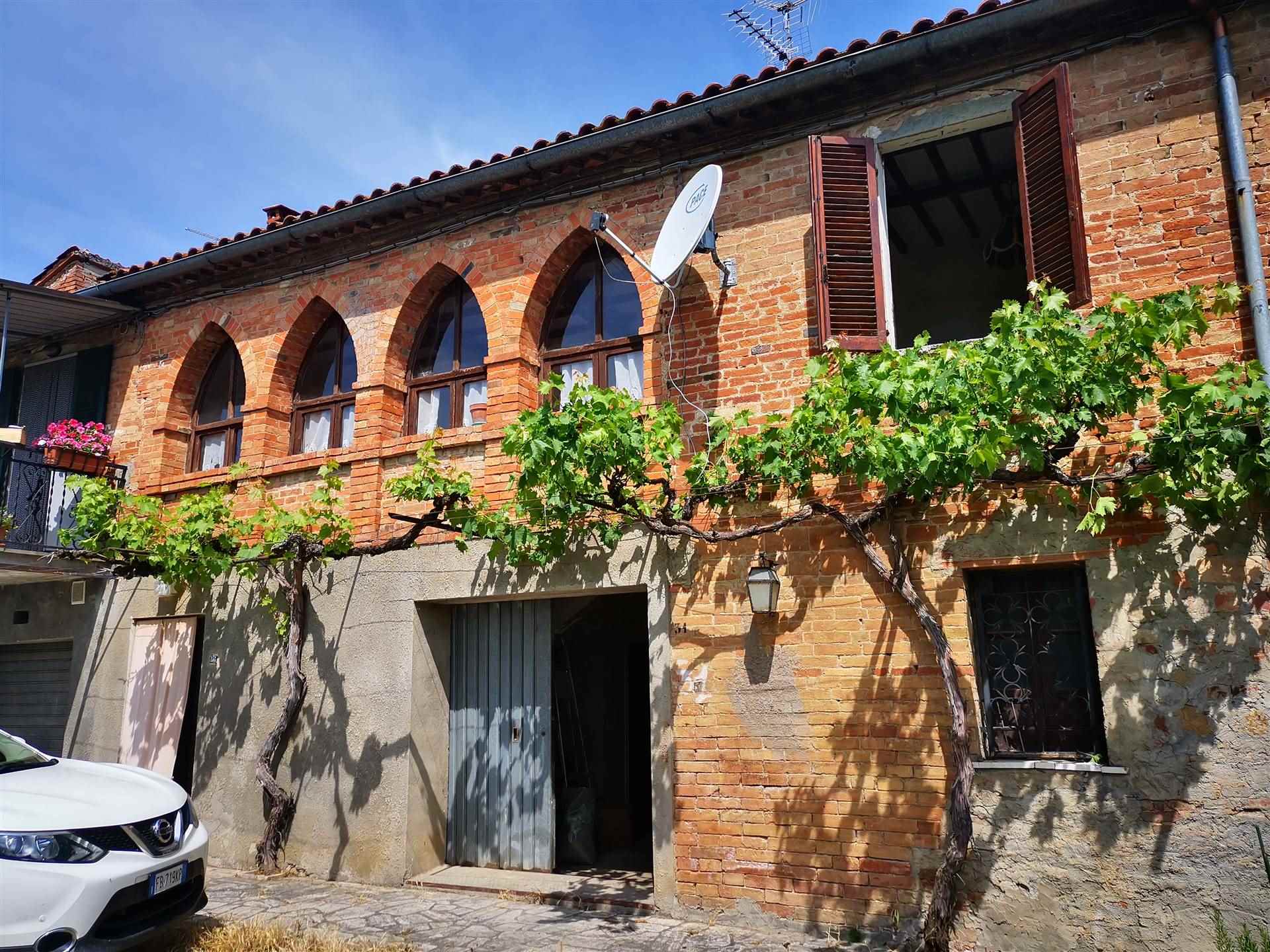 Appartamento in vendita a Torrita di Siena, 7 locali, prezzo € 50.000 | PortaleAgenzieImmobiliari.it