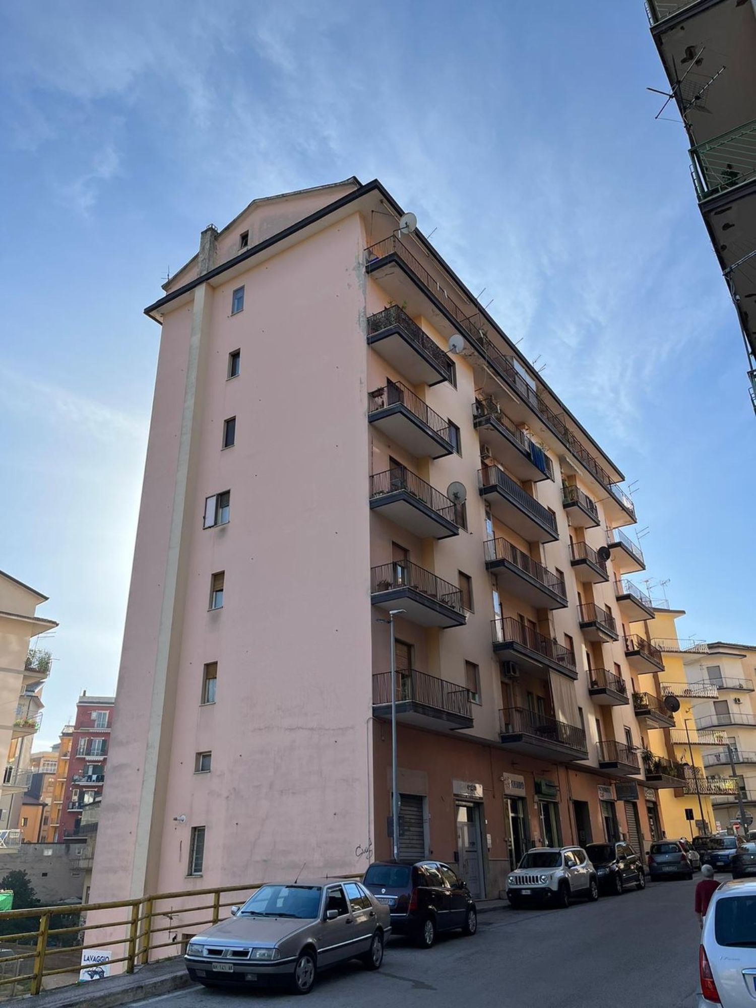 Appartamento in vendita a Avellino, 5 locali, prezzo € 140.000 | PortaleAgenzieImmobiliari.it