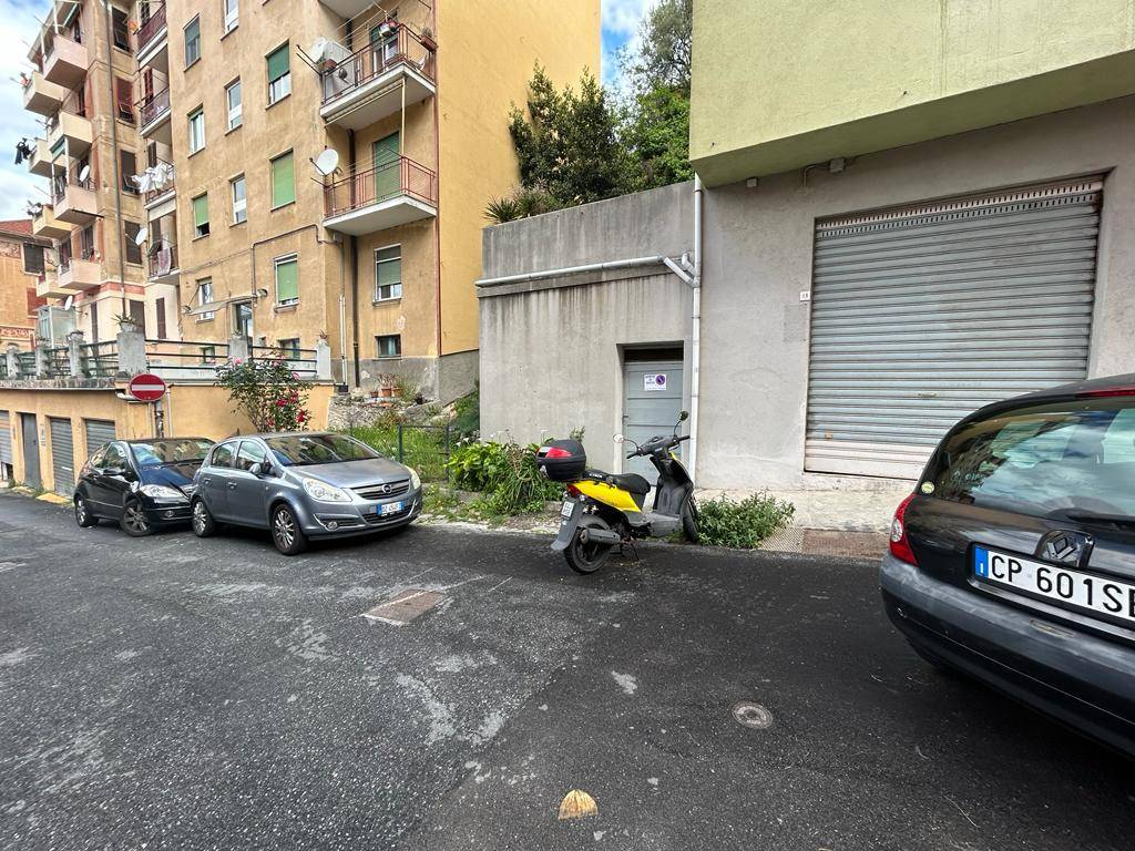 Box / Garage in vendita a Savona, 1 locali, zona Località: ViaMignone, prezzo € 45.000 | CambioCasa.it