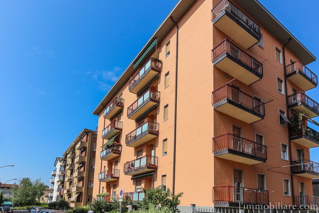 Appartamento in affitto a Verona, 4 locali, zona Località: PonteCrencano, prezzo € 720 | CambioCasa.it