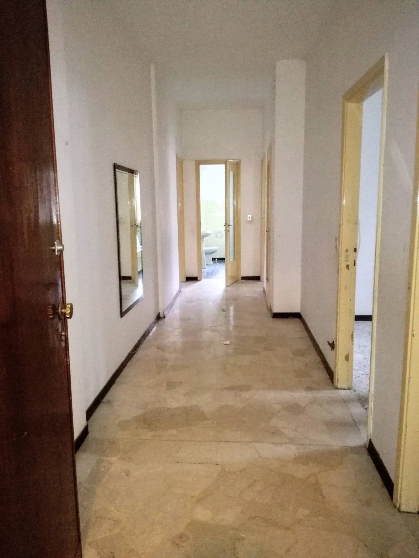 Appartamento in vendita a Casale Monferrato, 4 locali, prezzo € 54.000 | PortaleAgenzieImmobiliari.it