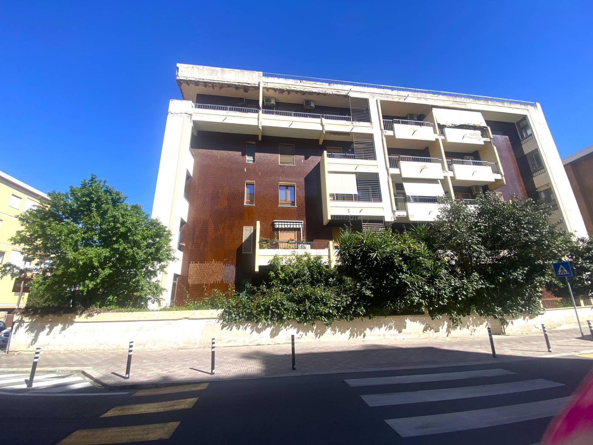 Appartamento in vendita a Cagliari, 4 locali, zona Località: Amsicora, prezzo € 350.000 | PortaleAgenzieImmobiliari.it