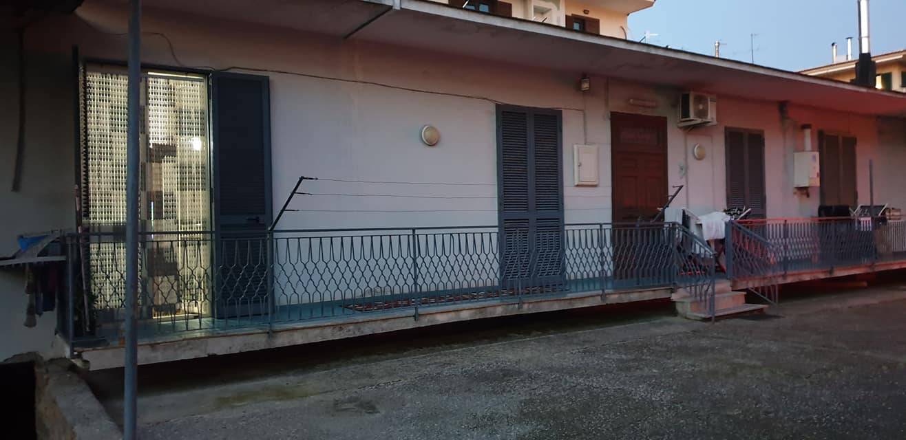 Appartamento in vendita a Mugnano di Napoli, 3 locali, prezzo € 200.000 | CambioCasa.it