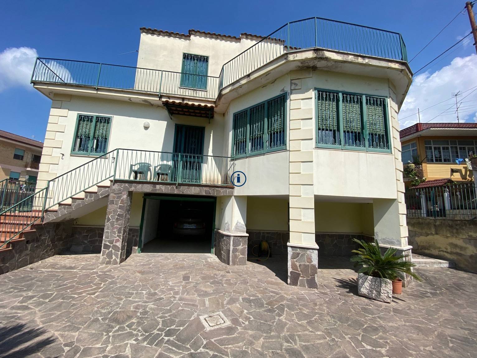 Villa in vendita a Vitulazio, 7 locali, prezzo € 320.000 | CambioCasa.it