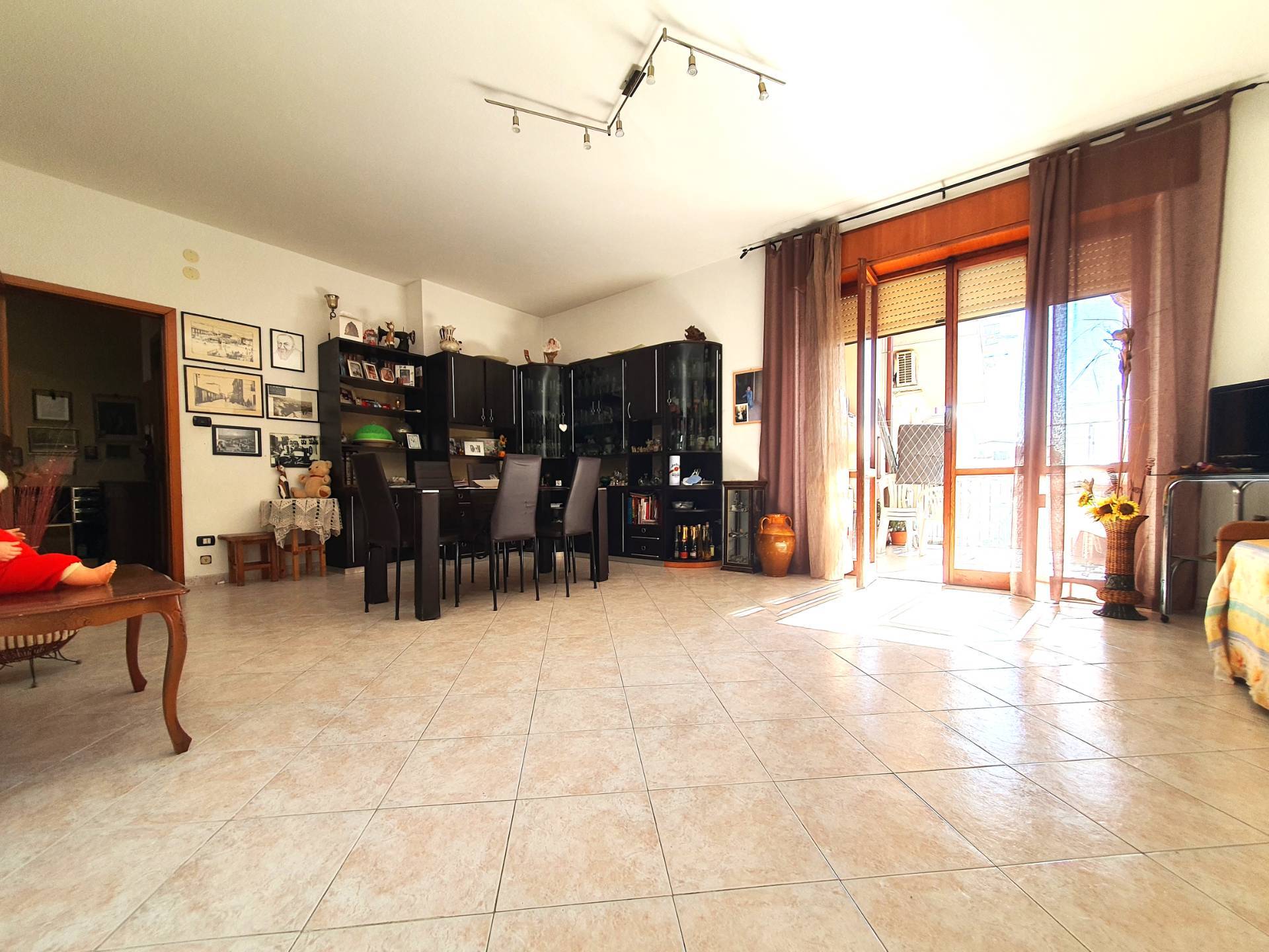 Appartamento in vendita a Catanzaro, 4 locali, zona Località: CatanzaroLido, prezzo € 229.000 | PortaleAgenzieImmobiliari.it