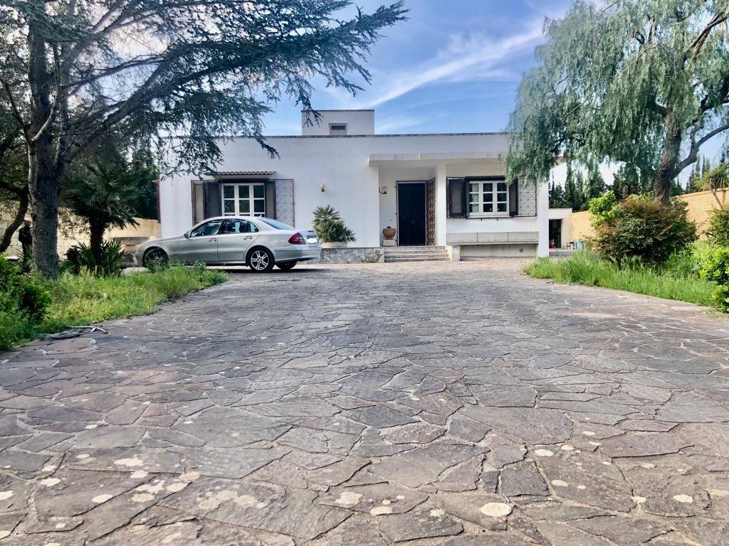 Villa in vendita a Lequile, 6 locali, prezzo € 228.000 | PortaleAgenzieImmobiliari.it