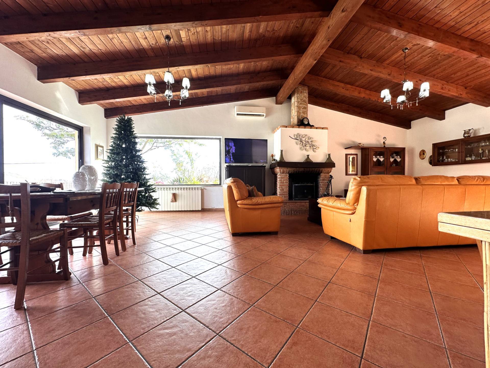 Villa in vendita a Borgia, 5 locali, zona antona, prezzo € 280.000 | PortaleAgenzieImmobiliari.it