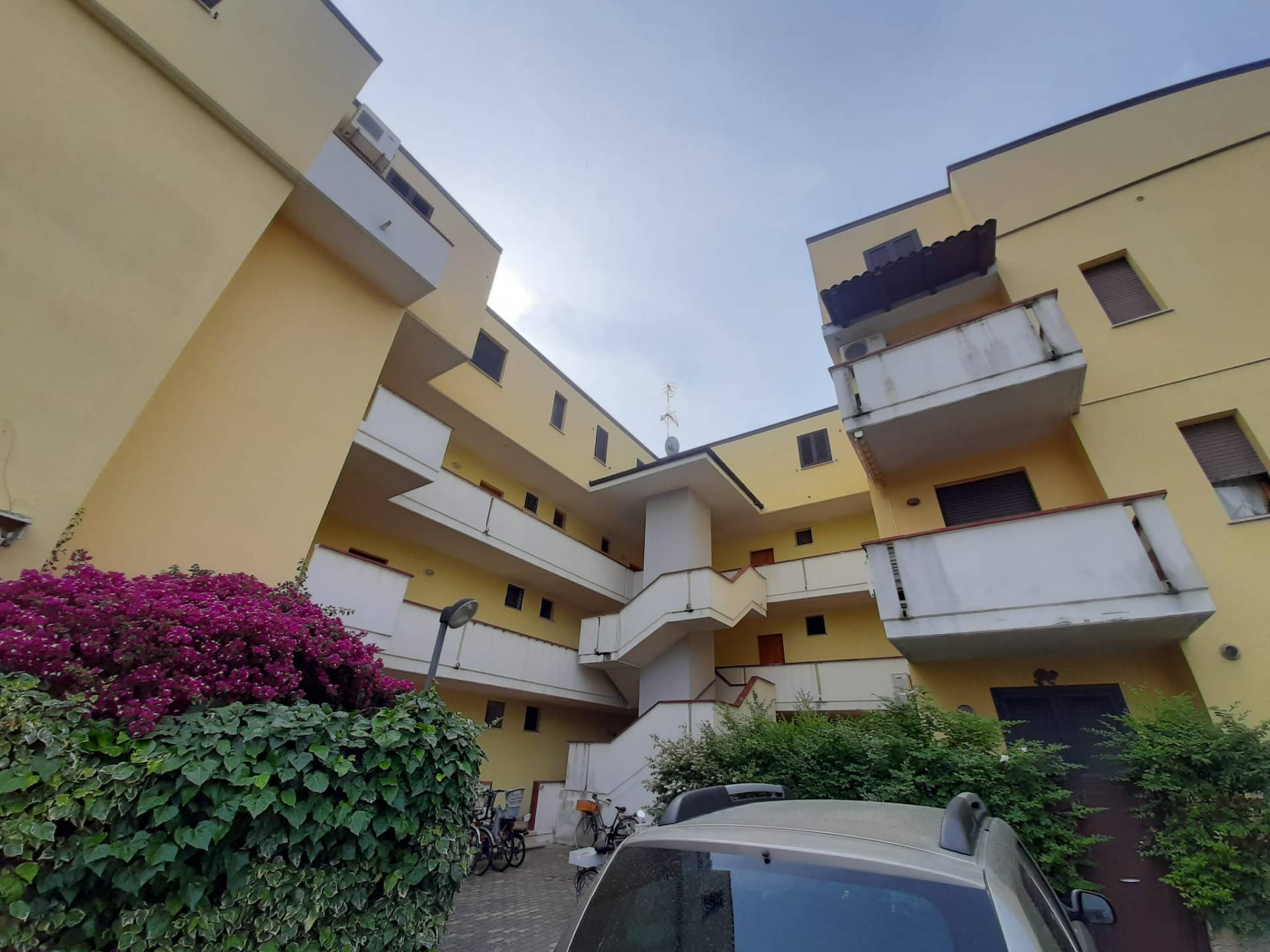 Appartamento in vendita a Tortoreto, 3 locali, zona Località: TortoretoLido, prezzo € 130.000 | PortaleAgenzieImmobiliari.it