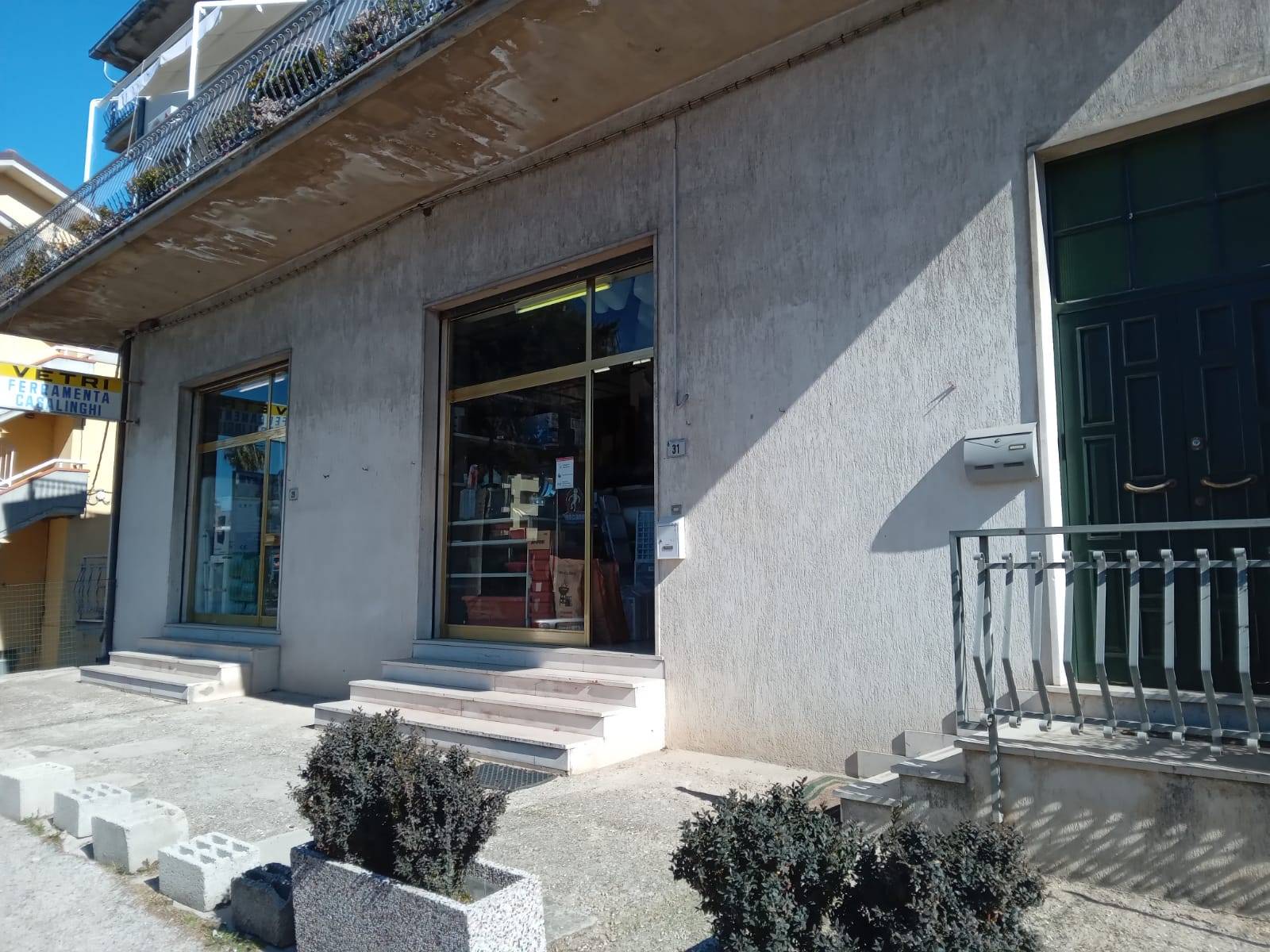 Laboratorio in vendita a Tortoreto, 9999 locali, zona Località: TortoretoLido, prezzo € 200.000 | PortaleAgenzieImmobiliari.it
