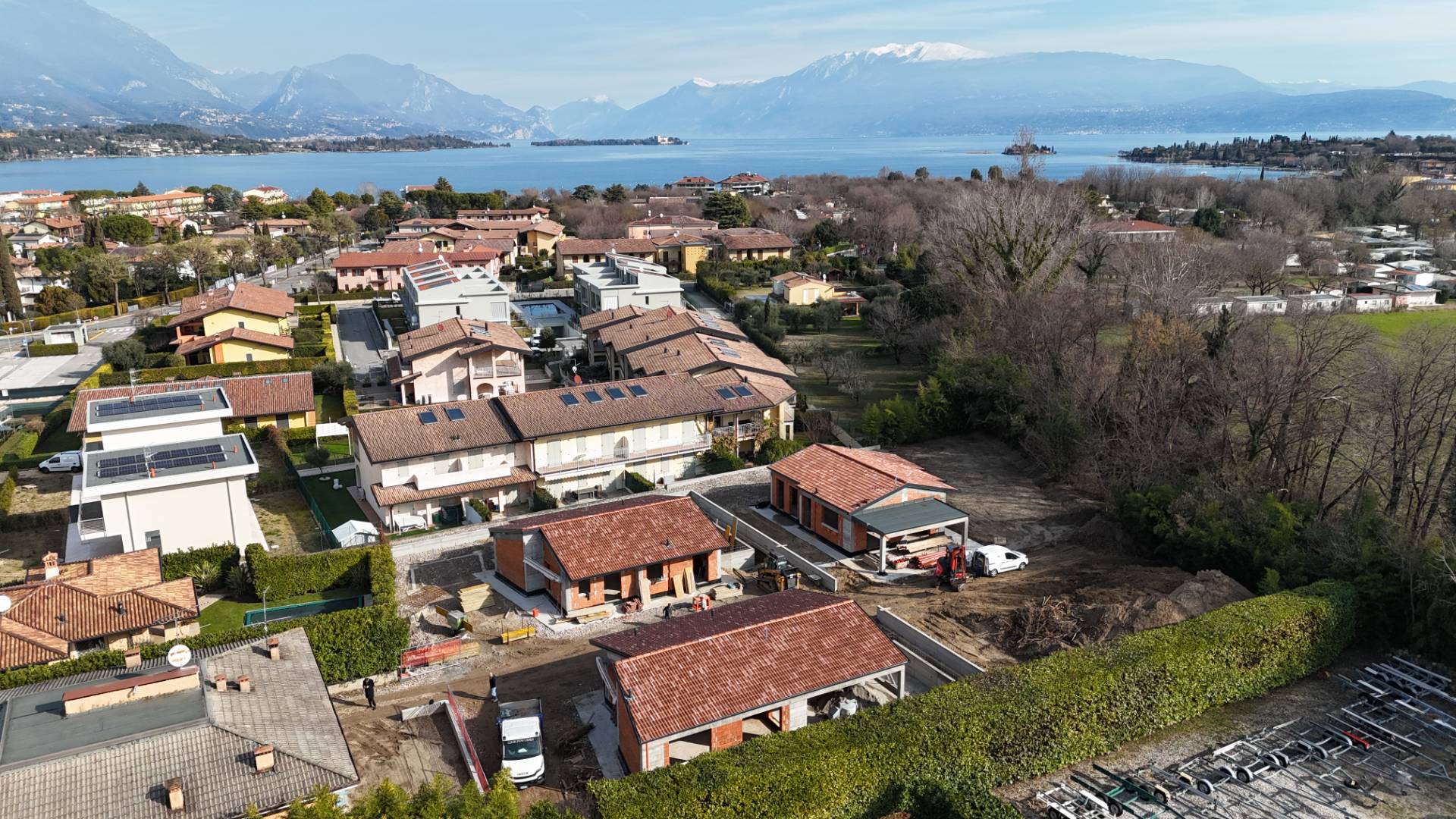 Villa in vendita a Manerba del Garda, 4 locali, zona e, prezzo € 672.000 | PortaleAgenzieImmobiliari.it