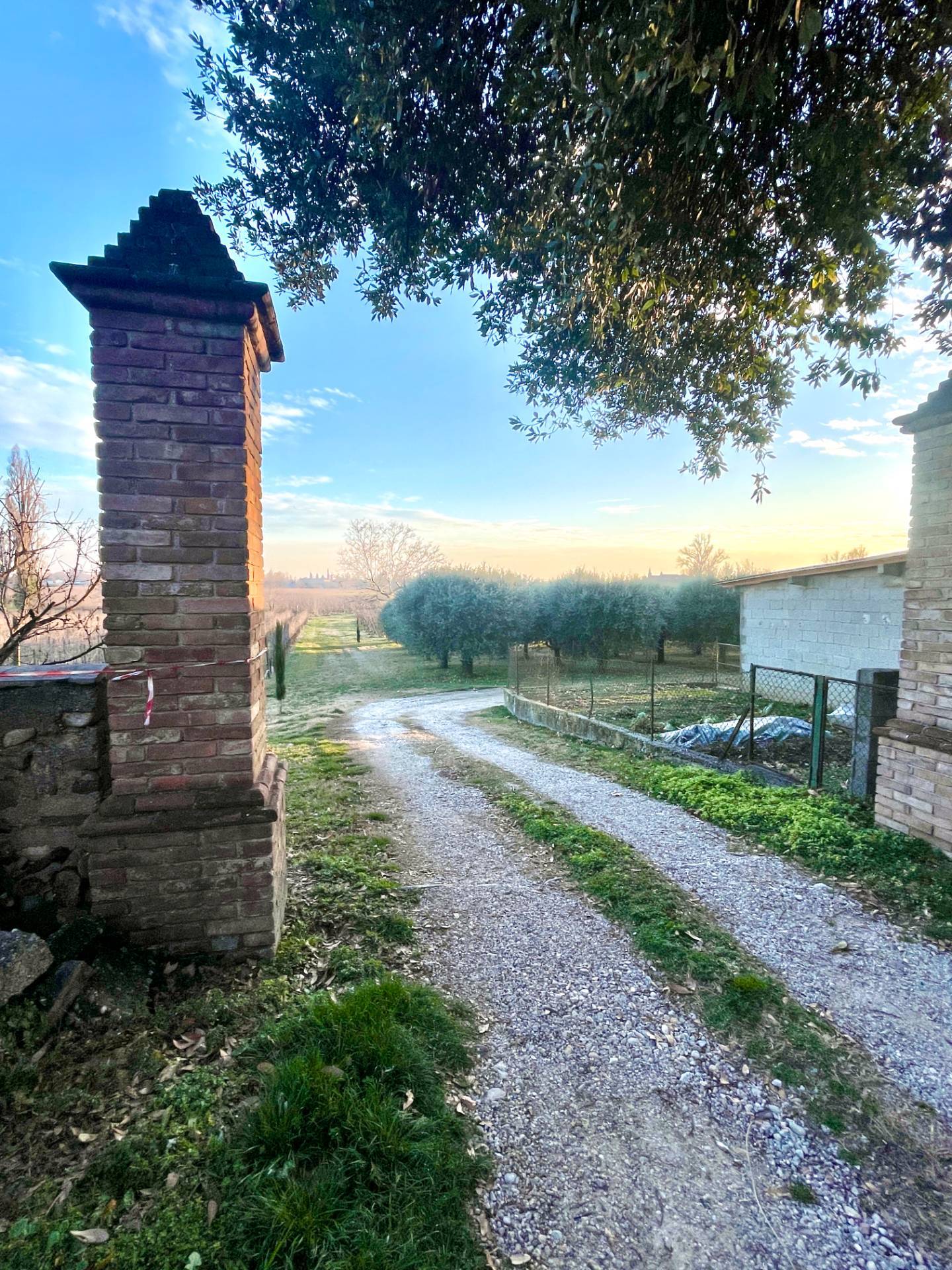 Rustico / Casale in vendita a Desenzano del Garda, 10 locali, zona Località: MontonaleAlto, prezzo € 780.000 | PortaleAgenzieImmobiliari.it