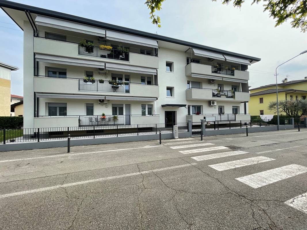 Appartamento in vendita a Pordenone, 4 locali, zona centro, prezzo € 120.000 | PortaleAgenzieImmobiliari.it