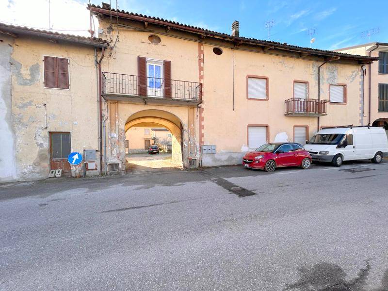 Soluzione Indipendente in vendita a Castelletto Stura, 4 locali, prezzo € 45.000 | PortaleAgenzieImmobiliari.it