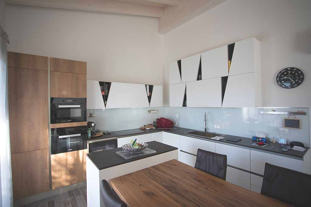 Villa in vendita a Castiglione delle Stiviere, 5 locali, prezzo € 439.000 | PortaleAgenzieImmobiliari.it