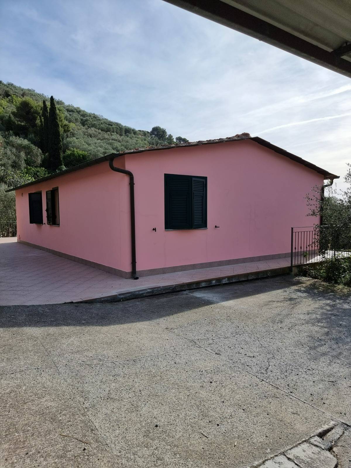 Villa in vendita a Imperia, 4 locali, zona Località: Onegliaperiferia, prezzo € 319.000 | PortaleAgenzieImmobiliari.it