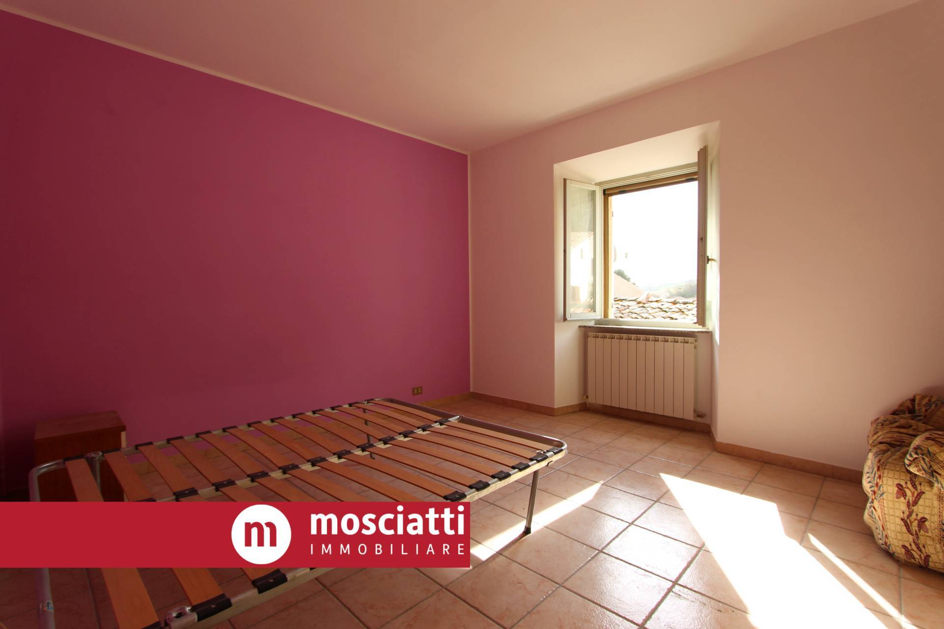 Appartamento in vendita a Esanatoglia, 1 locali, prezzo € 20.000 | PortaleAgenzieImmobiliari.it