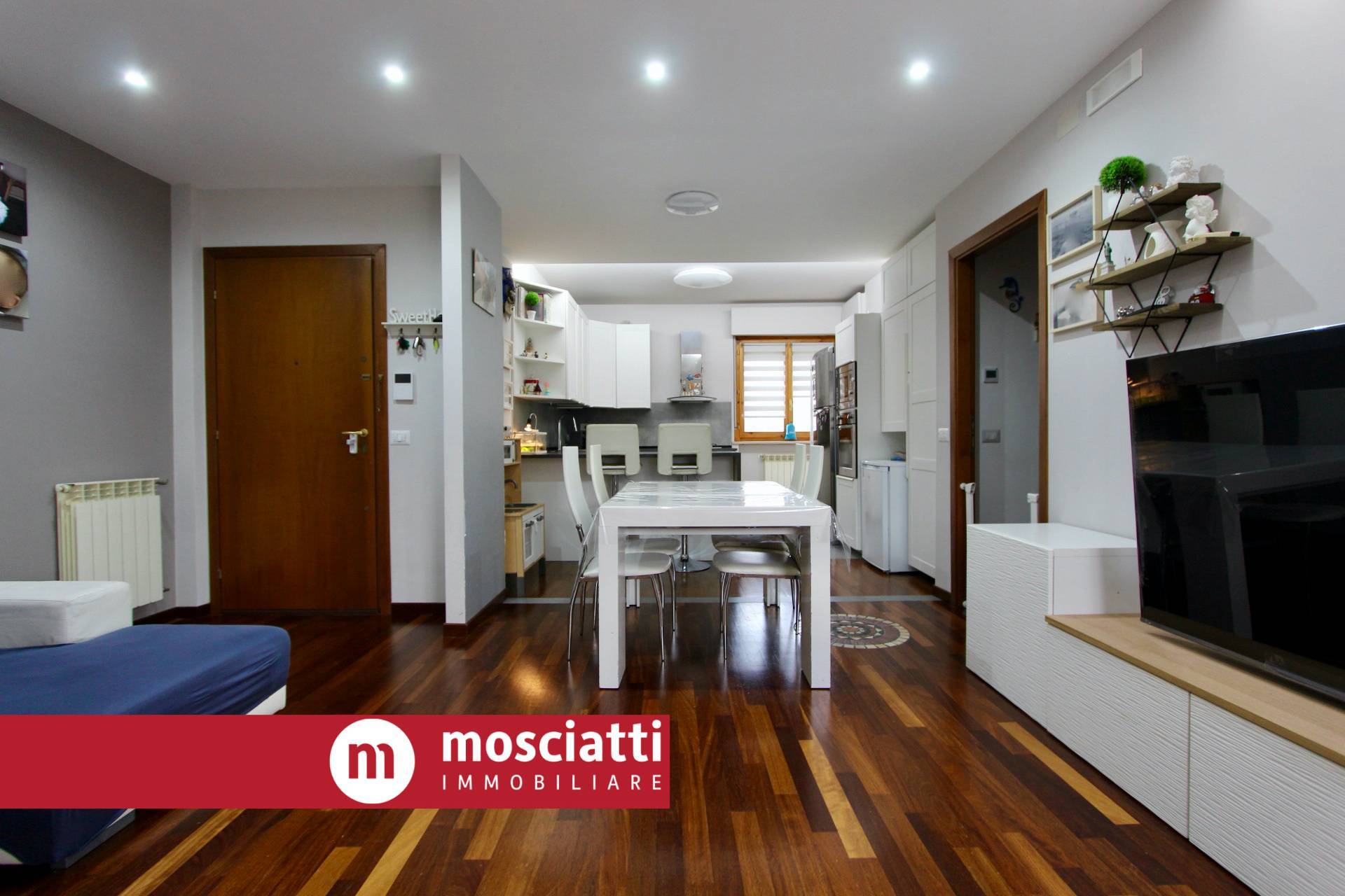 Appartamento in vendita a Castelraimondo, 2 locali, prezzo € 120.000 | PortaleAgenzieImmobiliari.it