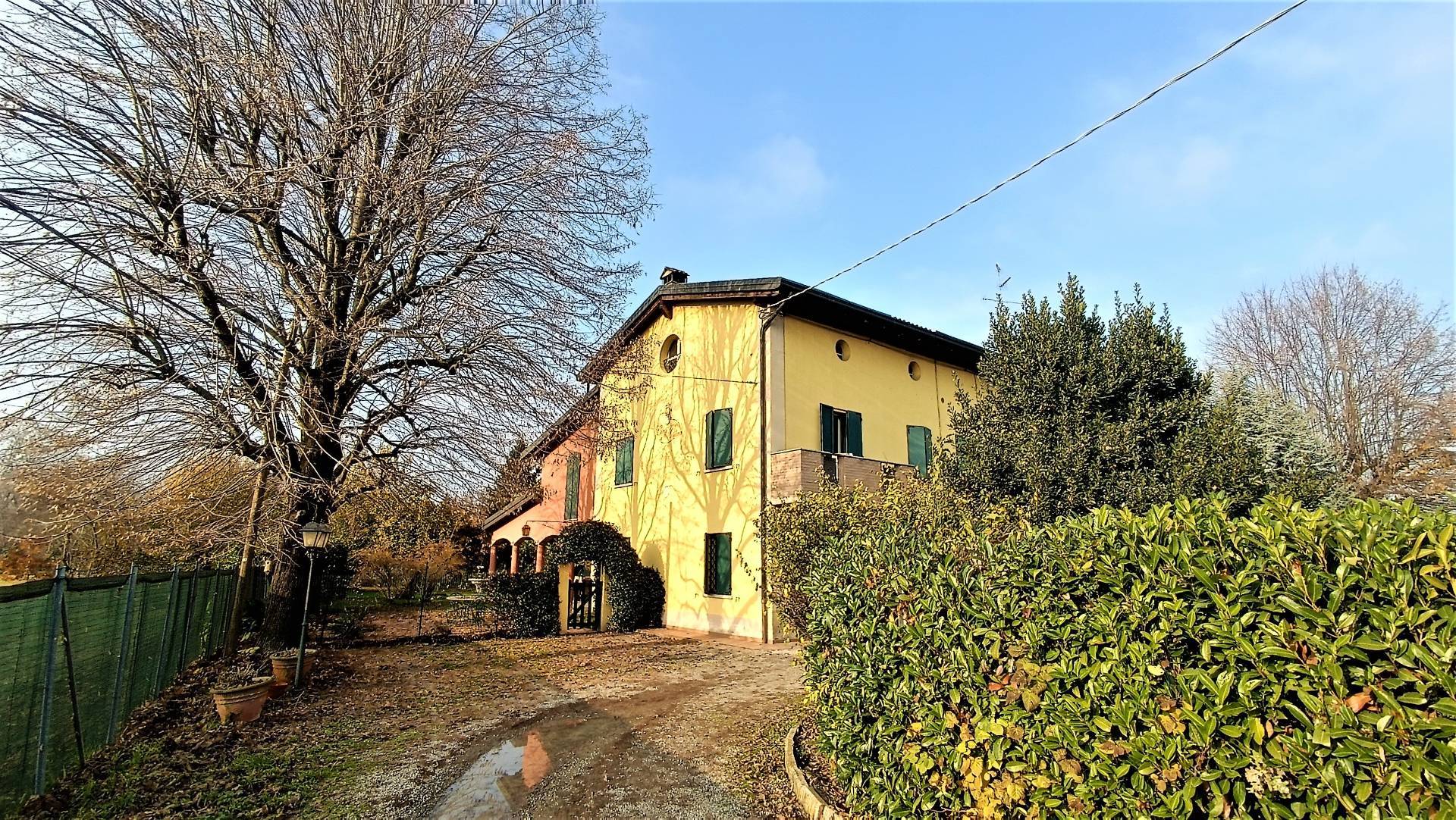 Villa in vendita a Reggio Emilia, 10 locali, prezzo € 2.900.000 | PortaleAgenzieImmobiliari.it