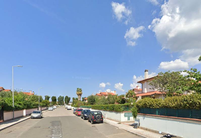 Villa in vendita a Follonica, 8 locali, prezzo € 320.400 | PortaleAgenzieImmobiliari.it