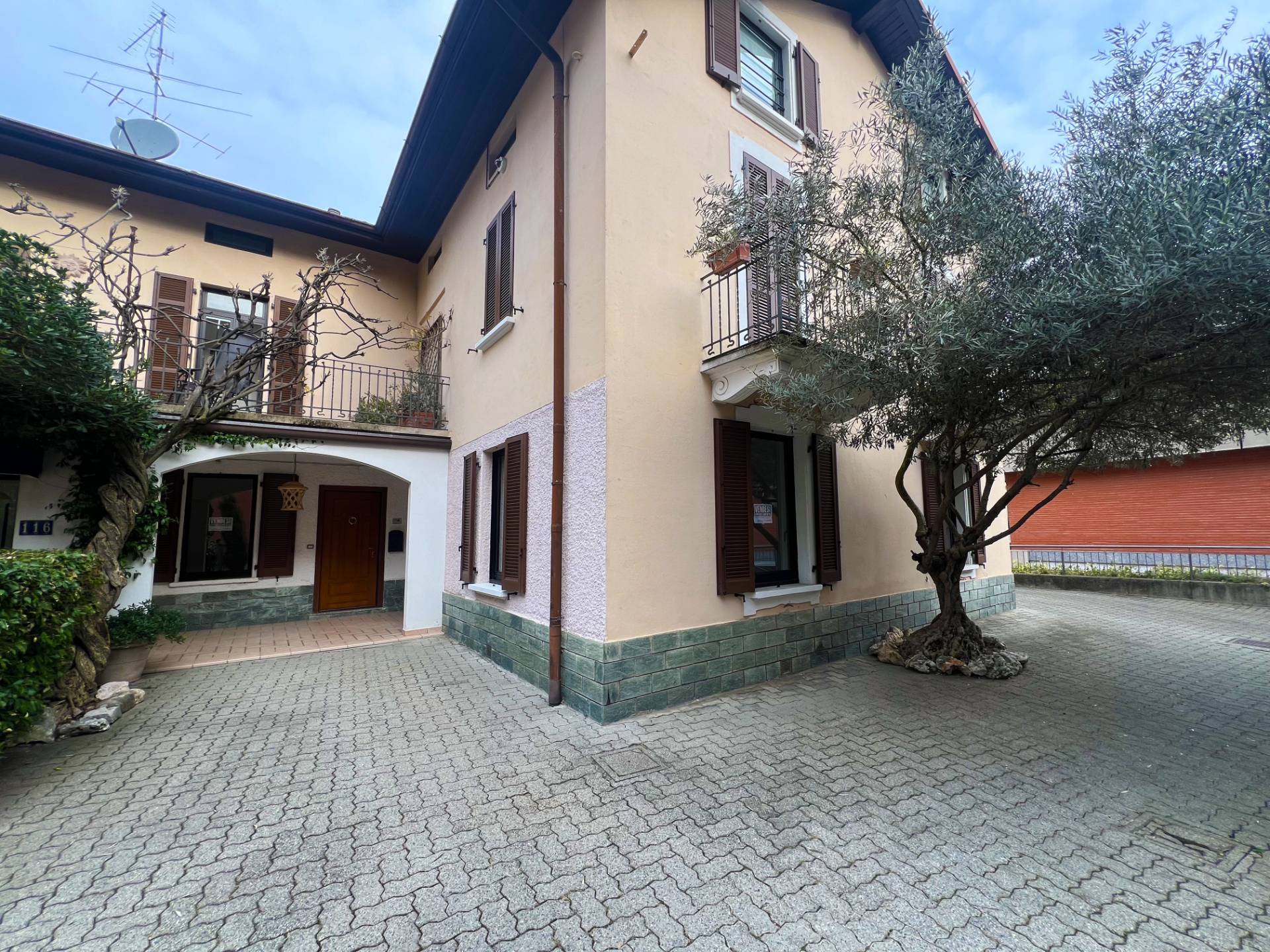 Appartamento in vendita a Varese, 3 locali, zona ro, prezzo € 235.000 | PortaleAgenzieImmobiliari.it