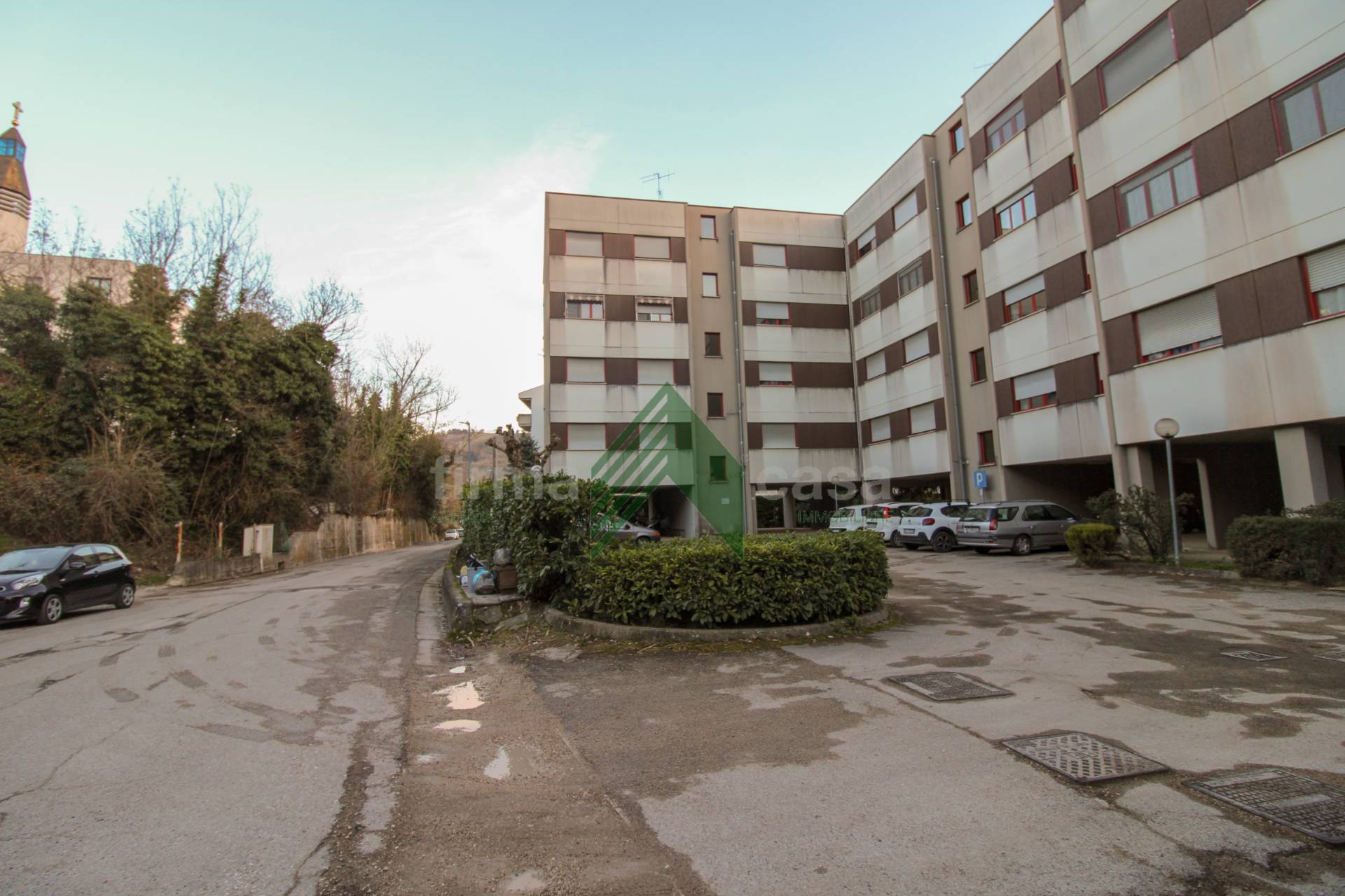Appartamento in vendita a Teramo, 4 locali, zona Località: Primaperiferia, prezzo € 80.000 | PortaleAgenzieImmobiliari.it