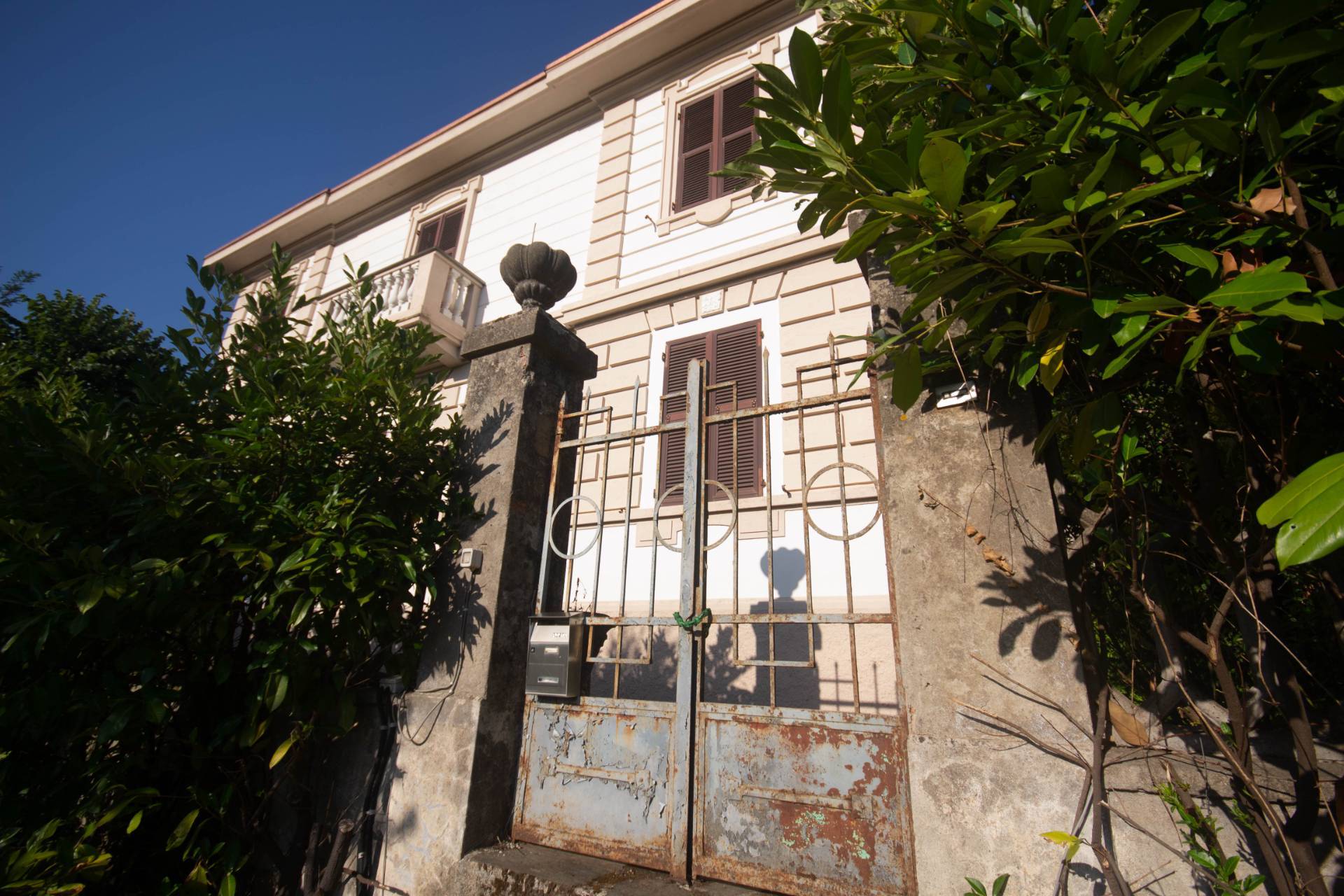 Villa in vendita a Aulla, 8 locali, prezzo € 450.000 | PortaleAgenzieImmobiliari.it