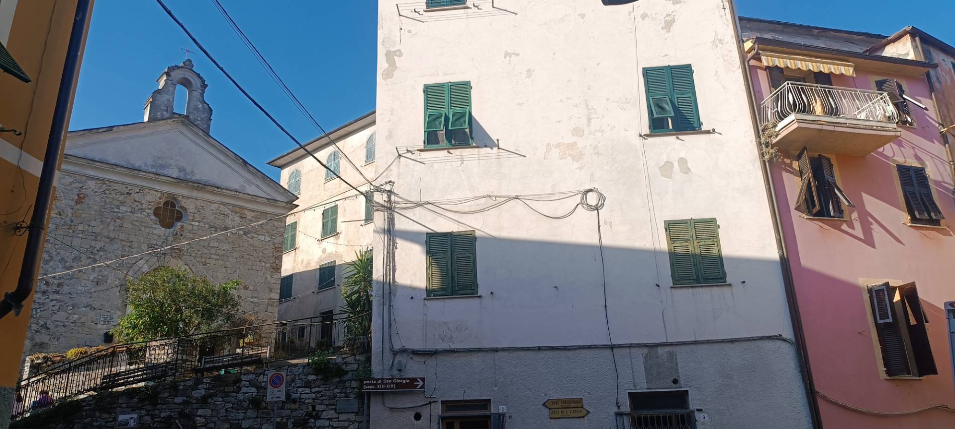 Appartamento in vendita a Vezzano Ligure, 3 locali, zona Località: VezzanoSuperiore, prezzo € 80.000 | PortaleAgenzieImmobiliari.it